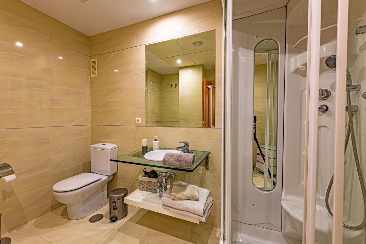 Marina Luxury Apartment Естепона Екстериор снимка