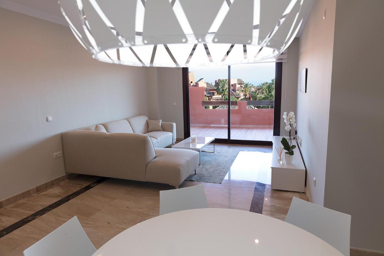 Marina Luxury Apartment Естепона Екстериор снимка