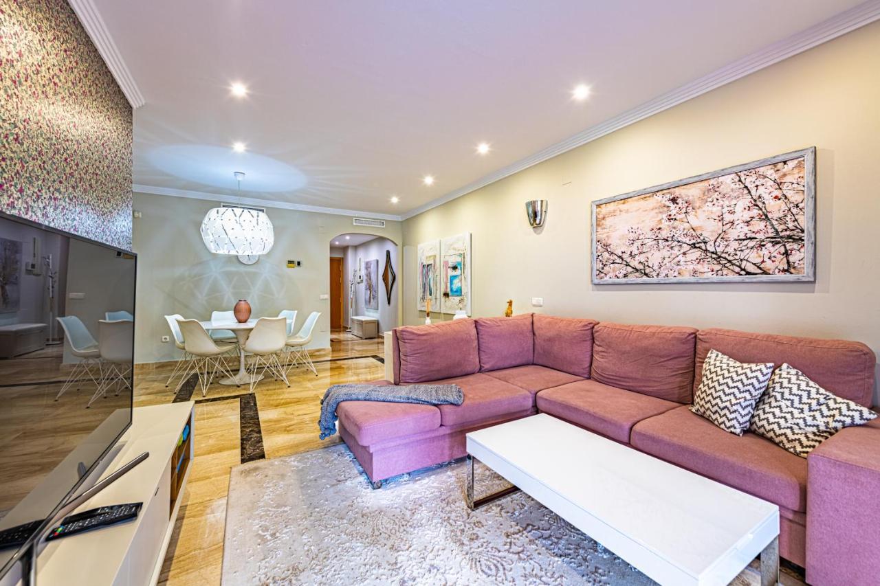 Marina Luxury Apartment Естепона Екстериор снимка